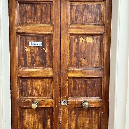 Daire Cu Va E Cu Veni Katanya