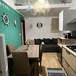 Cu Va E Cu Veni 아파트 *