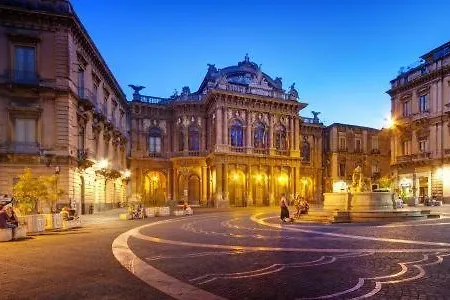 公寓 Cu Va E Cu Veni *